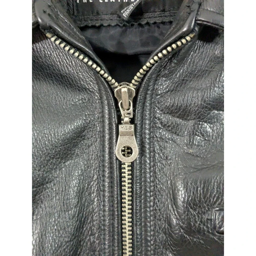 Vintage Wilsons Leather Men's M Motorcycle Jacket Black Leather Cafe Racer Zip